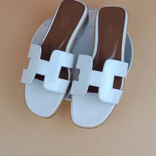 Hermès Oran Slide White Patent Leather Slippers