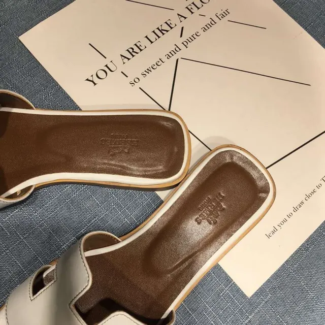Hermès Oran White Leather H-Strap Slippers 2