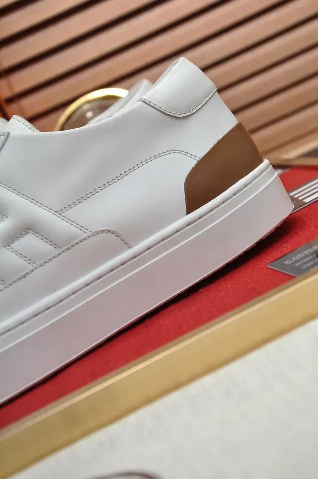 Hermès White Brown Leather Low-Top Quilted H-Stitching Sneakers 3