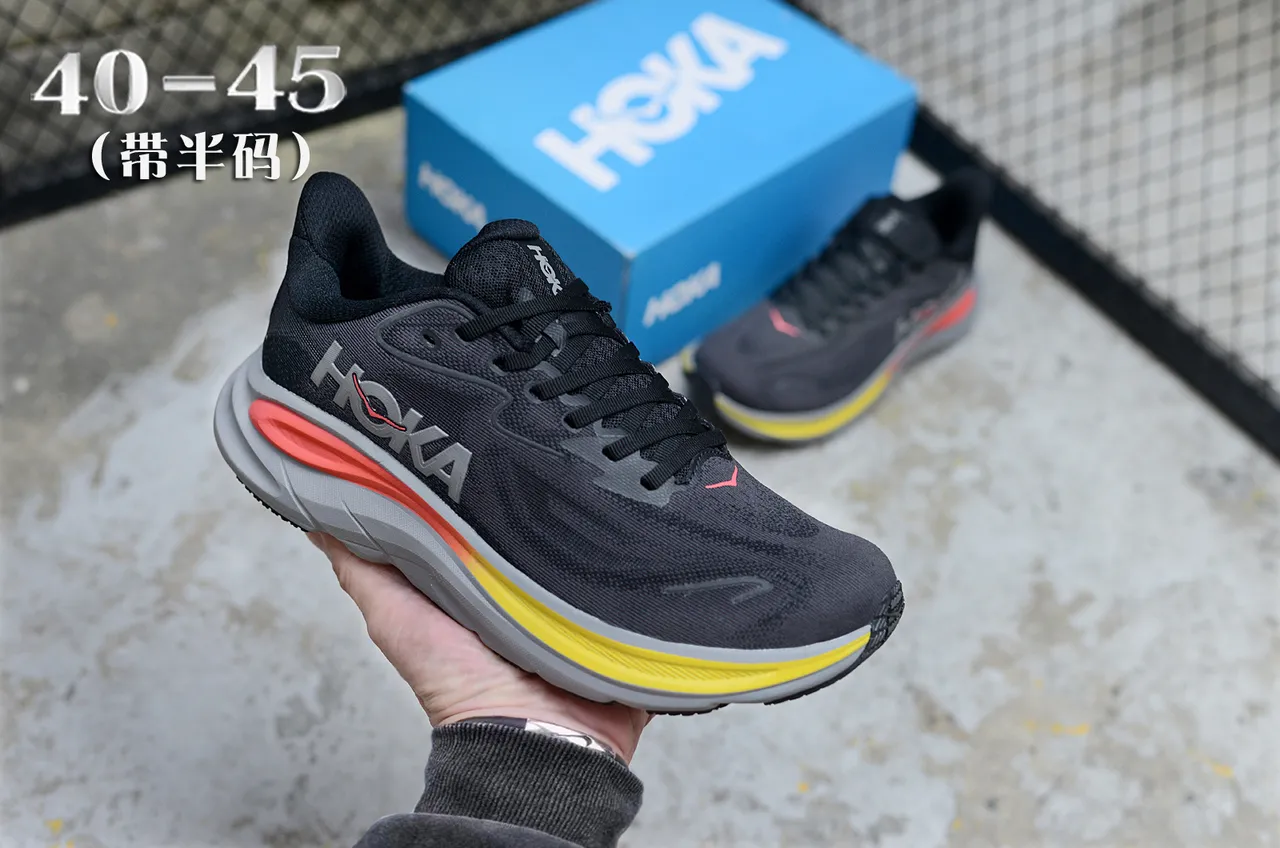 Hoka Tênis de Running Preto e Amarelo com Upper de Knit Ingenieril e Sola de Meio Multicamadas 3