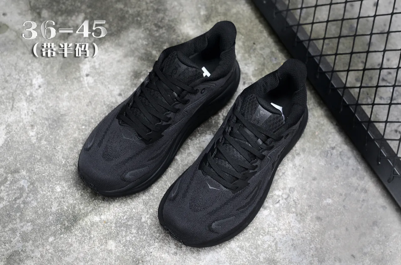 Hoka Clifton Zapatillas de Running Negro Monocromo con Upper de Tejido Knit Engineered 4