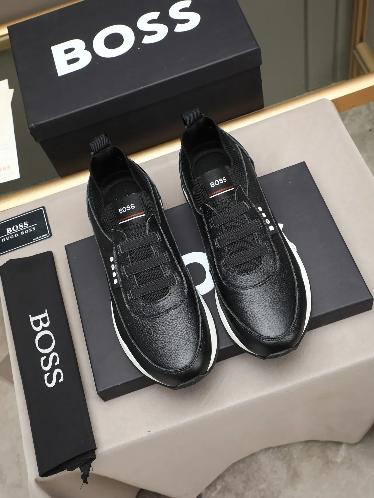 Hugo Boss Chaussures Lifestyle en Cuir Texturé Noir sans Lacets 3