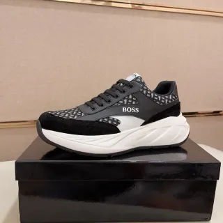 Hugo Boss Tênis Preto Branco Sola Esculpida Superior de Material Misto Tênis Chunky