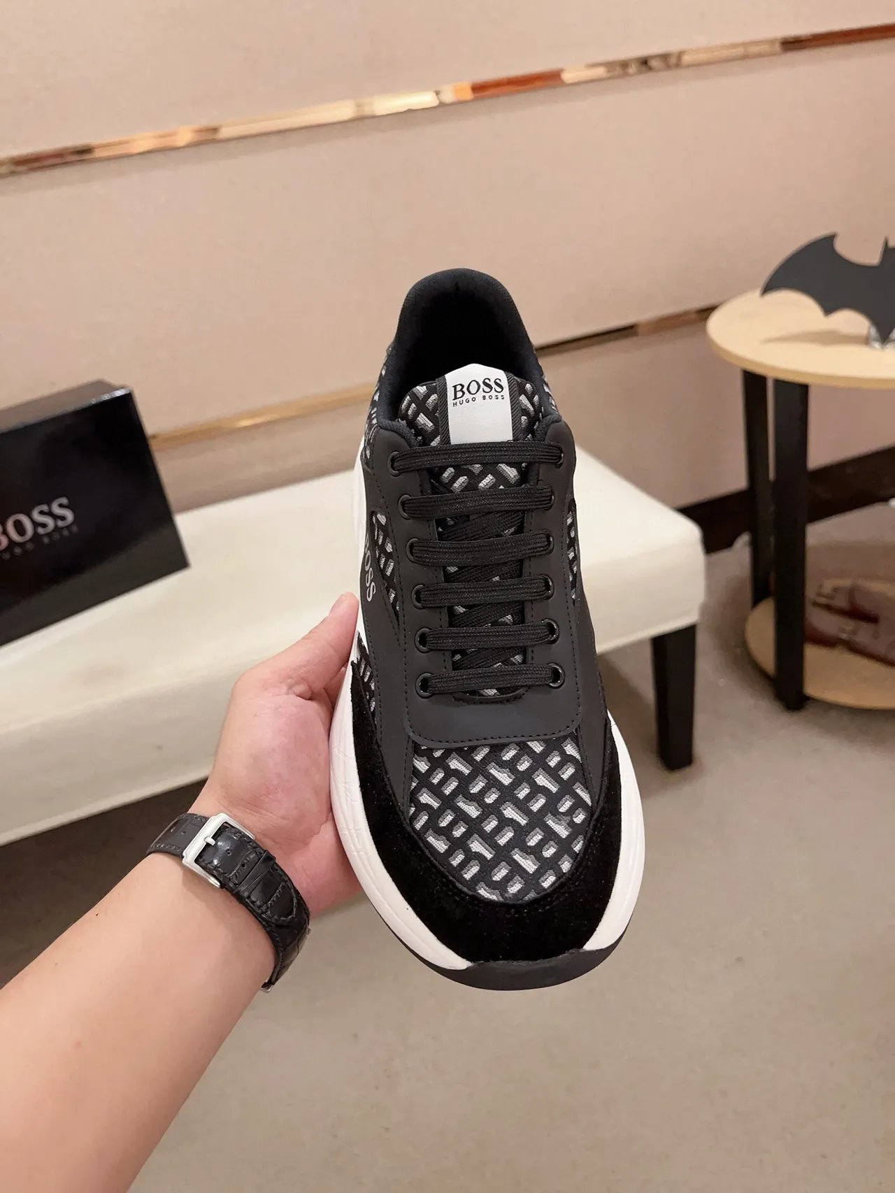 Hugo Boss Chaussures Noir Blanc Semelle Sculptée Partie Supérieure en Matériau Mixte Chunky Sneakers 3