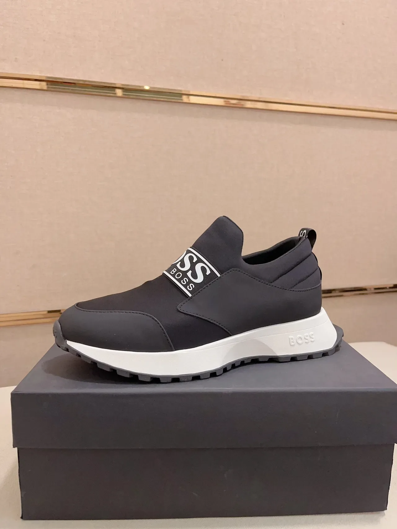 Hugo Boss Black White Slip-On Elastic Strap Lifestyle Sneakers 2