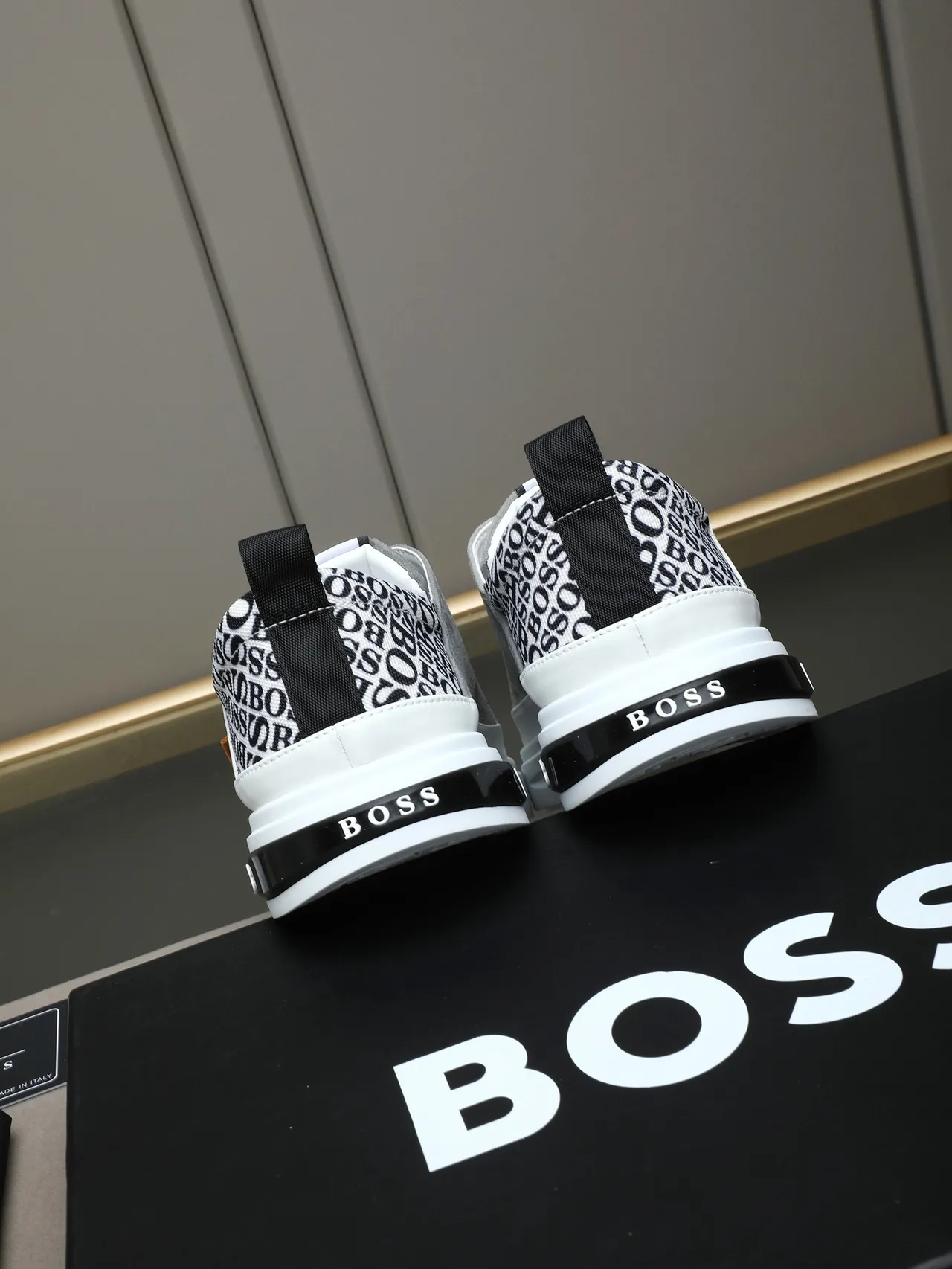 Hugo Boss Tênis plataforma de camurça cinza estilo de vida 3