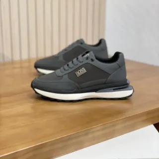 Hugo Boss Cinza Branco Com Camadas De Sintético E Malha Na Parte Superior Placa De Logo De Metal Sneakers Lifestyle