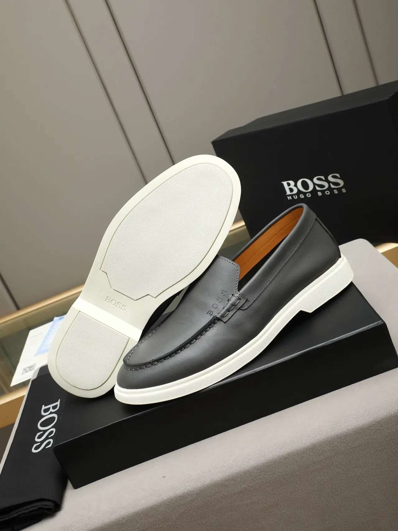 Hugo Boss Gray White Leather Upper Moc-Toe Stitching Loafer 5