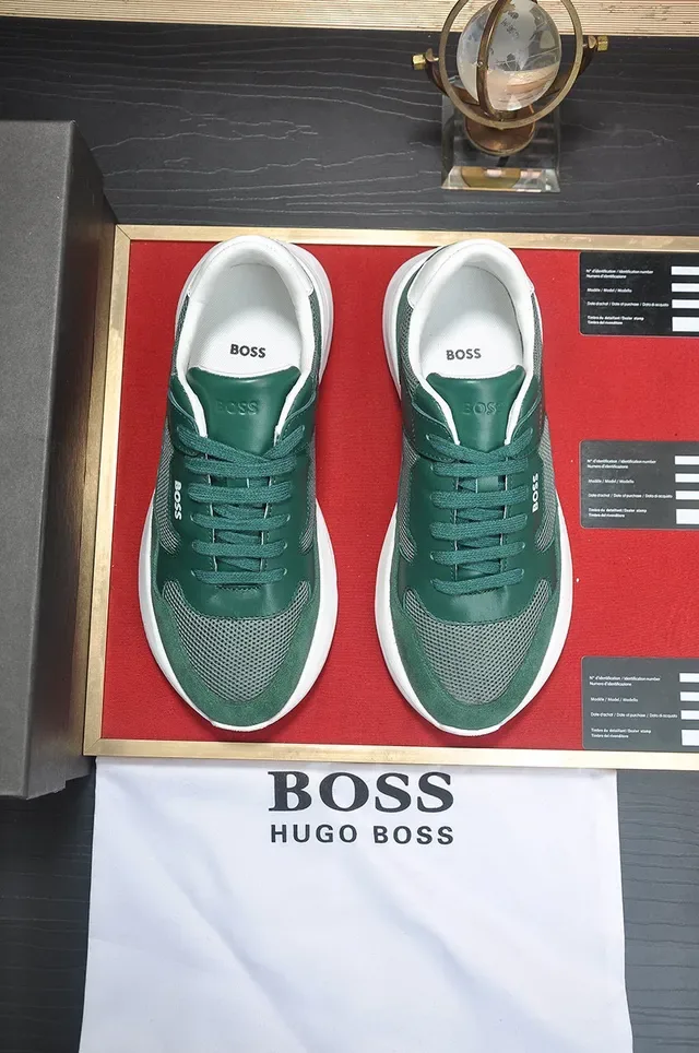 Hugo Boss Tênis Lifestyle de Camurça Verde e Malha 9
