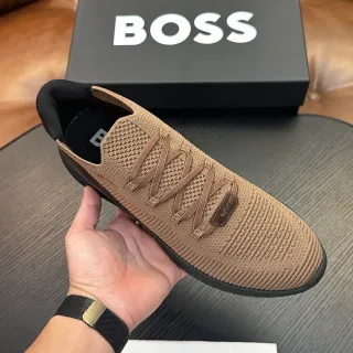Hugo Boss حذاء رياضي أسلوب حياة منسوج سلايب أون لون بني فاتح أسود