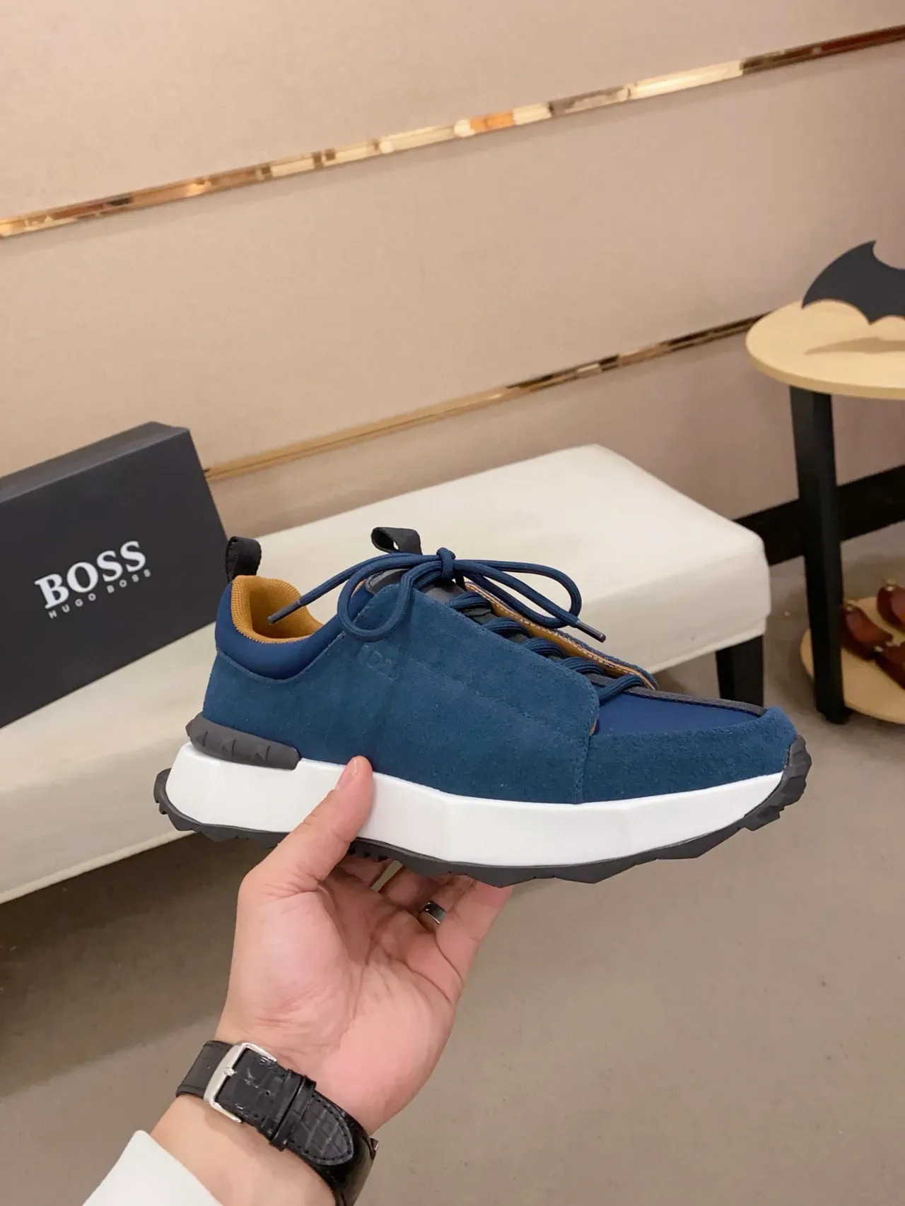 Hugo Boss Chaussure Lifestyle en Daim Marine 4