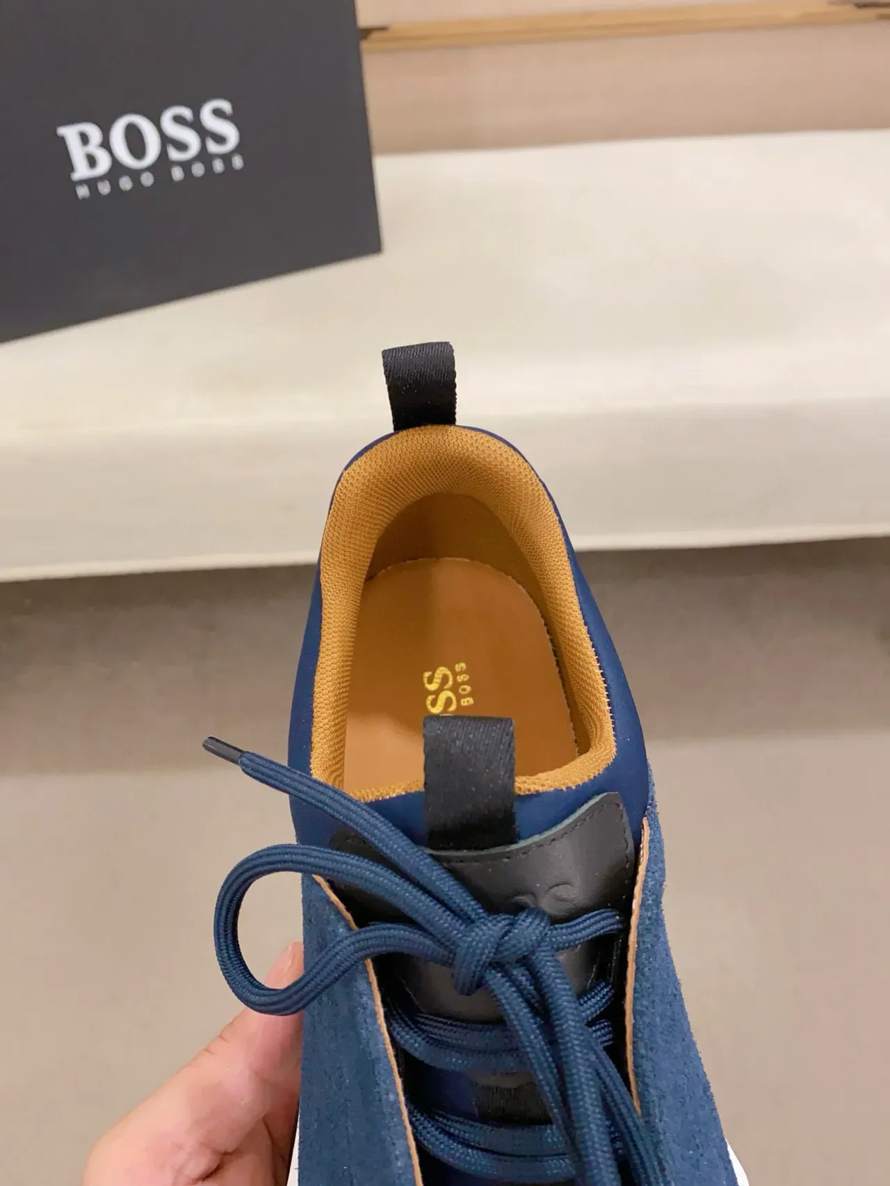 Hugo Boss Chaussure Lifestyle en Daim Marine 6