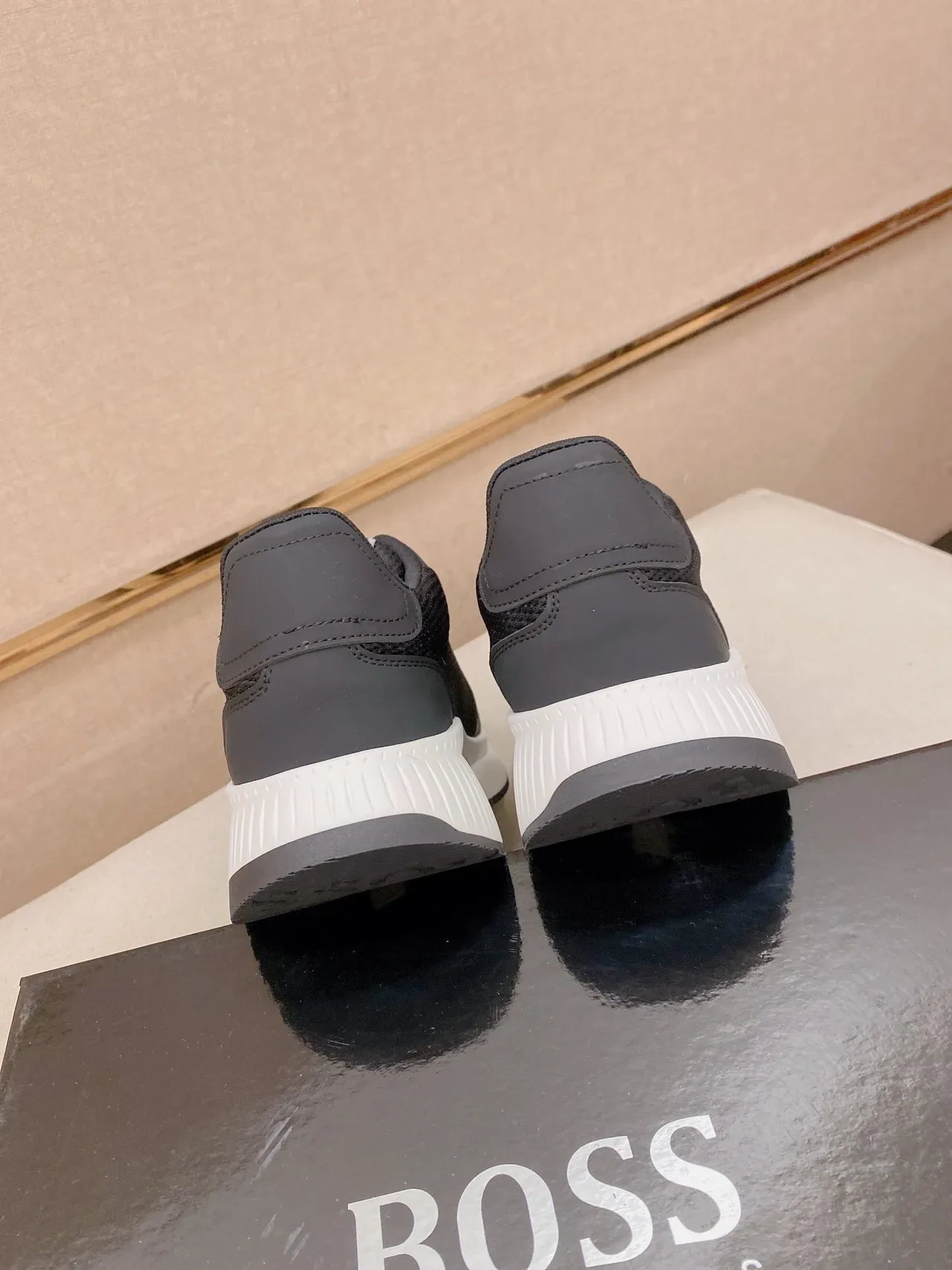 Hugo Boss Track Trainer Zapatillas Lifestyle Negro y Blanco 3