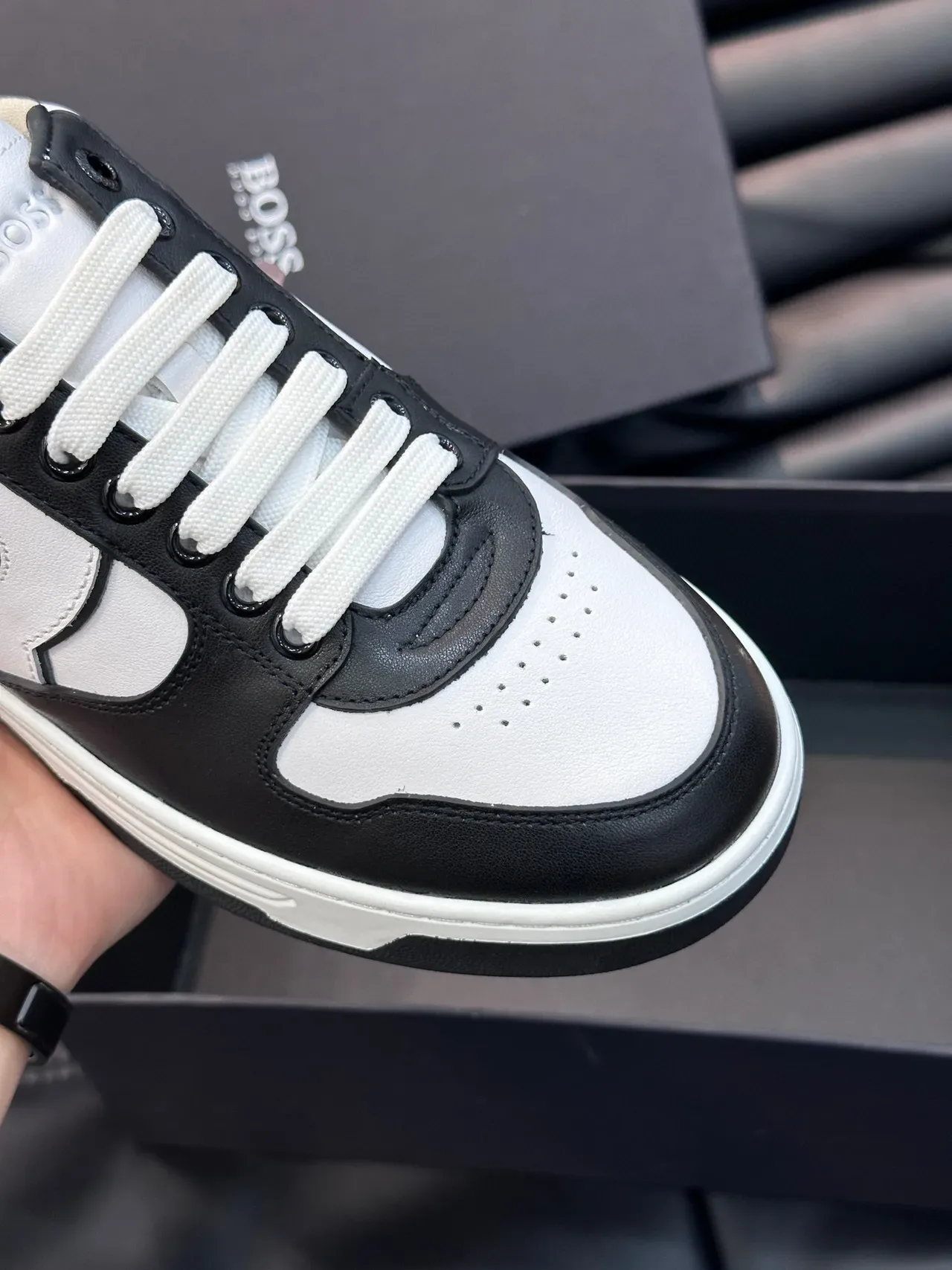 Hugo Boss Two-Tone Leather Lifestyle Sneakers 3
