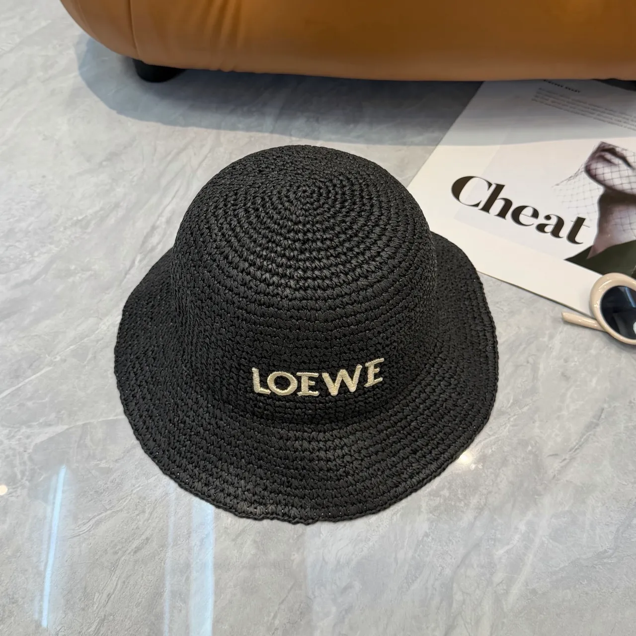 Loeve قبعة سلة مطرزة سوداء منسوجة 6