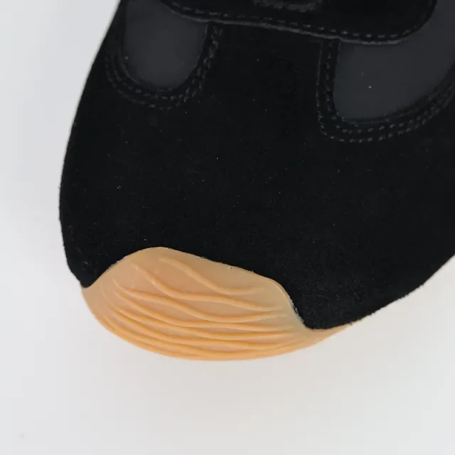 Loewe Flow Runner Black White Gum tênis lifestyle 5
