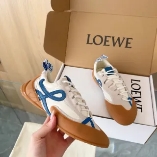 Loewe Flow Runner أحذية Off-White و Navy Anagram Strap نمط حياة