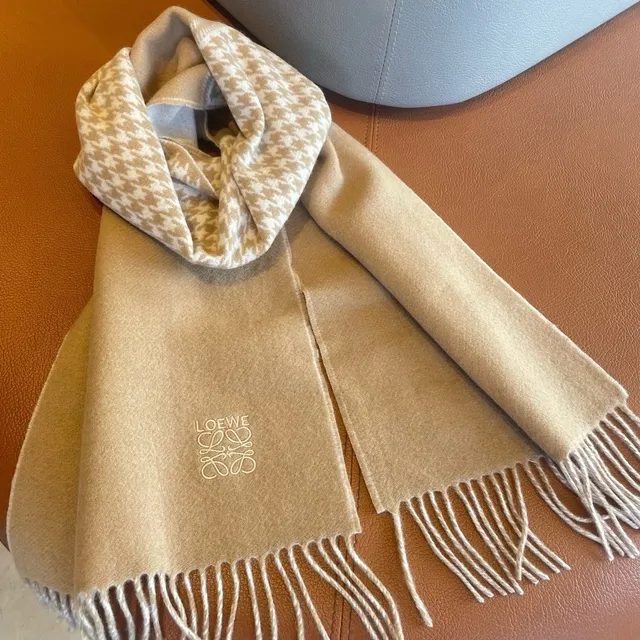 Loewe Houndstooth and Beige Cashmere Scarf 7