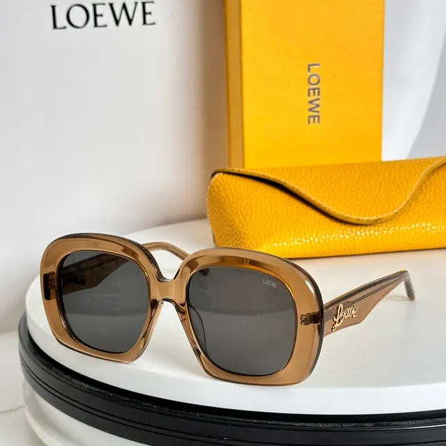 Loewe Óculos de Sol Quadrados Grandes Translucidos com Lente Rosa com Gradiente 2