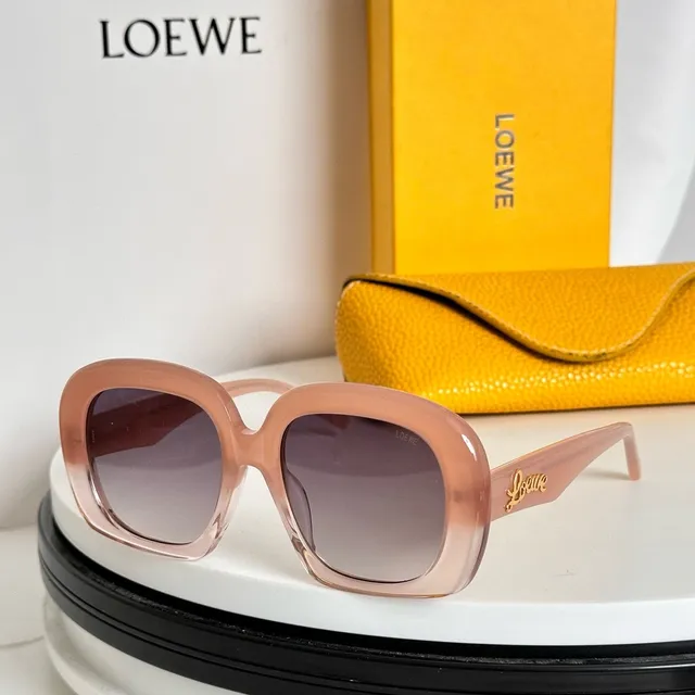 Loewe Óculos de Sol Quadrados Grandes Translucidos com Lente Rosa com Gradiente 4