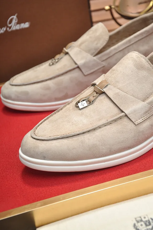 Loro Piana upper daim beige et blanc Buckle Strap Loafer 3