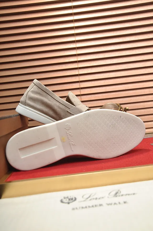 Loro Piana upper daim beige et blanc Buckle Strap Loafer 4