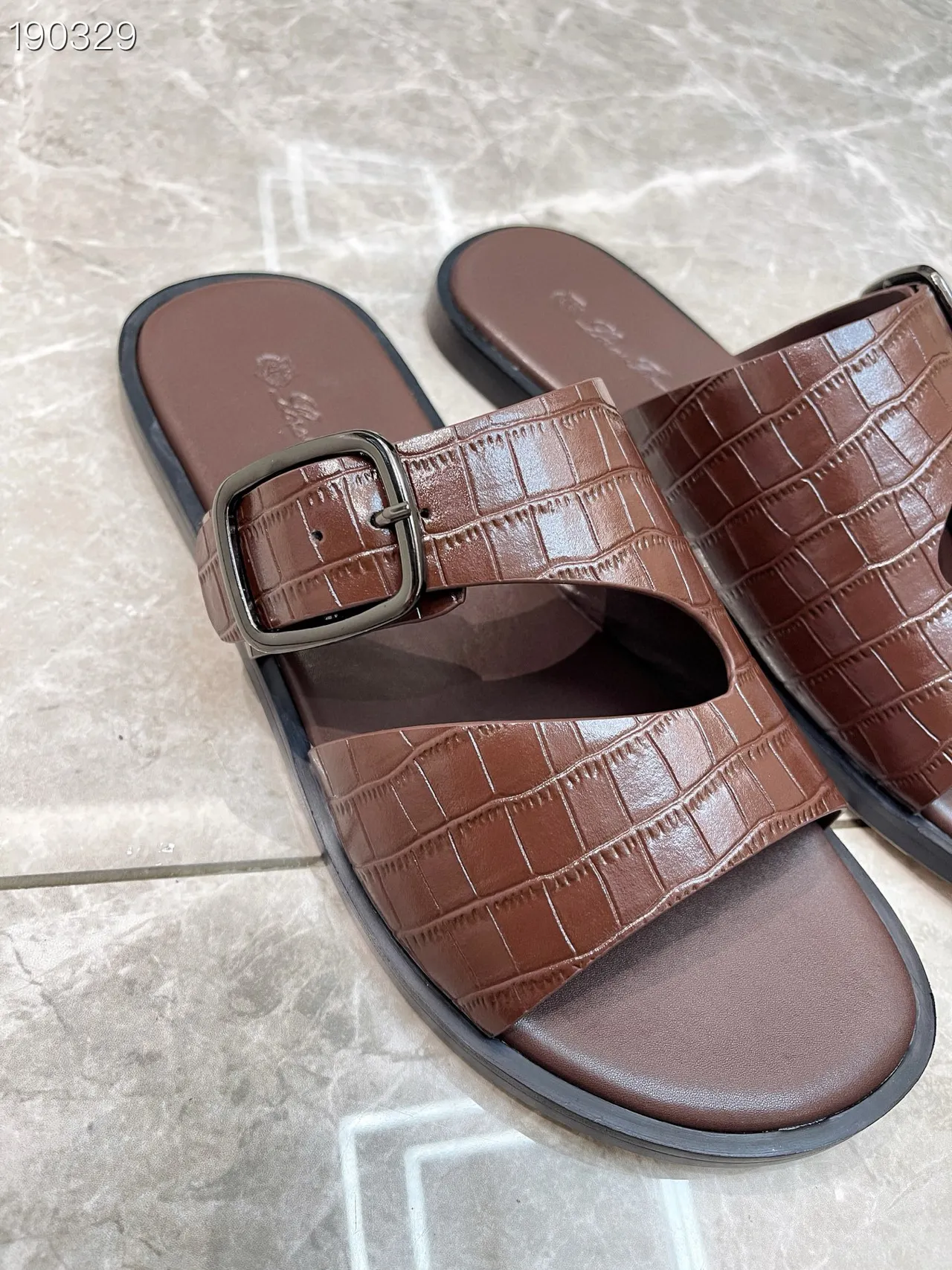Loro Piana Sandales casuales embossées crocodile double bride avec boucle 3