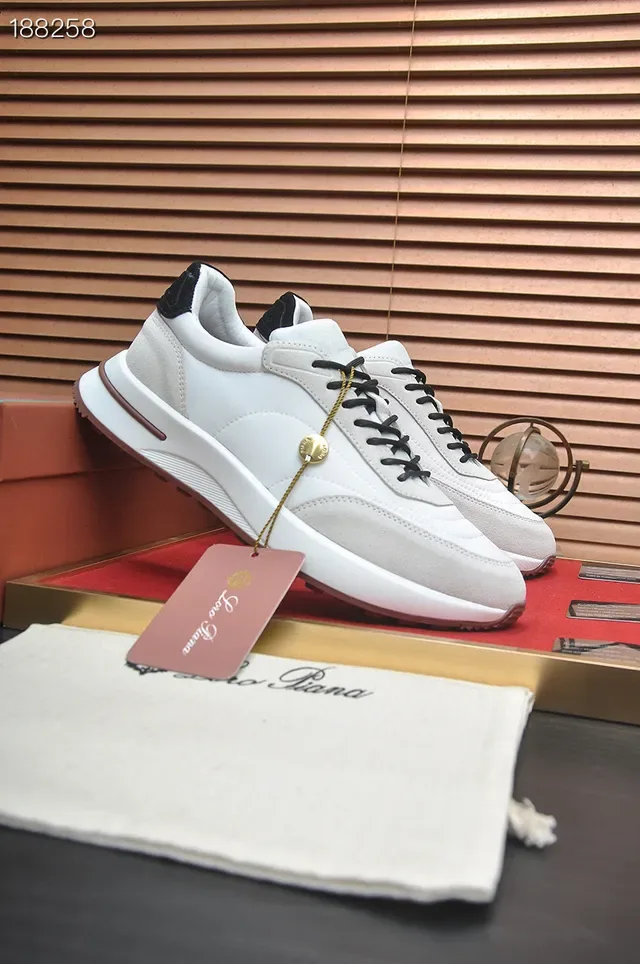 Loro Piana White and Beige chaussures lifestyle 8
