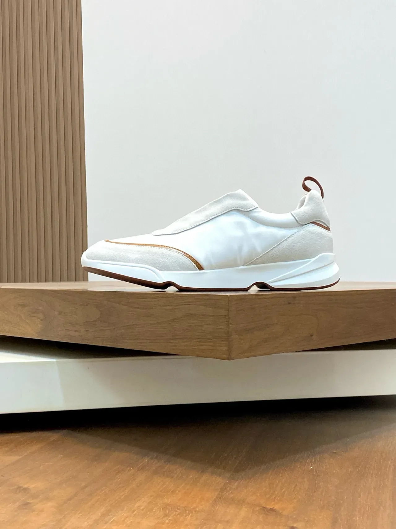 Loro Piana sneakers lifestyle blanc et beige de deux tons 3
