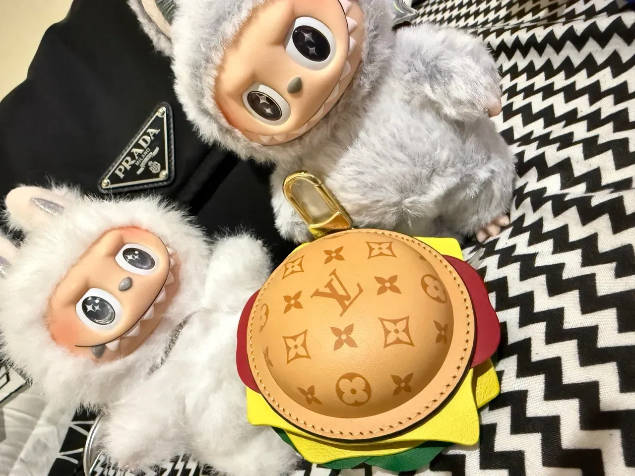 Louis Vuitton Beige Multicolor Burger-Shaped Monogrammed Leather Crossbody Bag 2