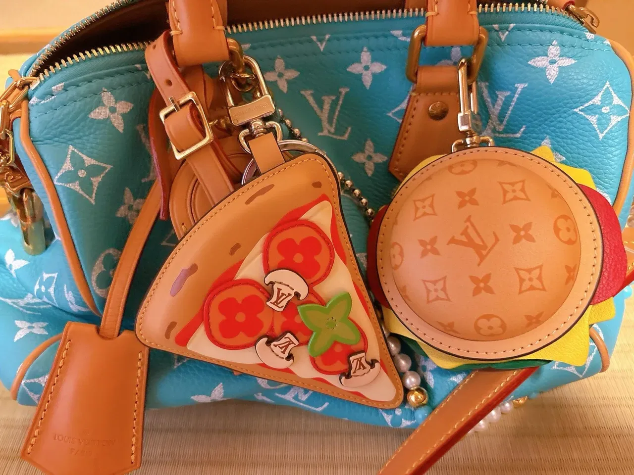 Louis Vuitton Beige Multicolor Burger-Shaped Monogrammed Leather Crossbody Bag 4