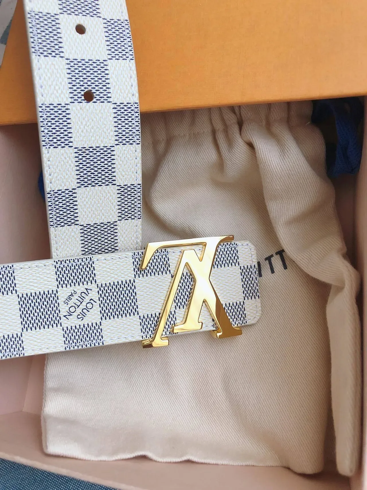 Louis Vuitton Beige Navy Damier Azur Canvas Gold-Tone LV Buckle Leather Belt 5