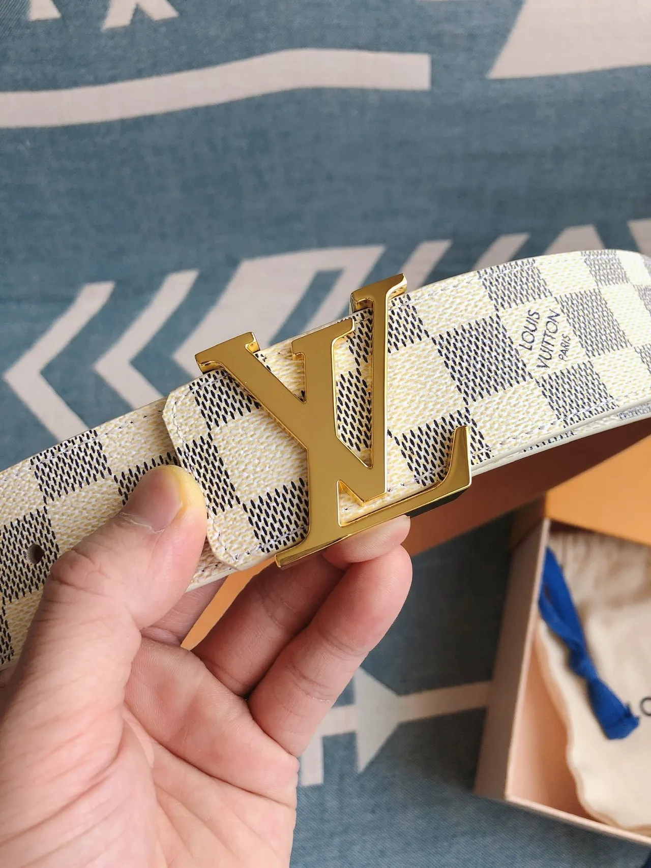 Louis Vuitton Beige Navy Damier Azur Canvas Gold-Tone LV Buckle Leather Belt 7