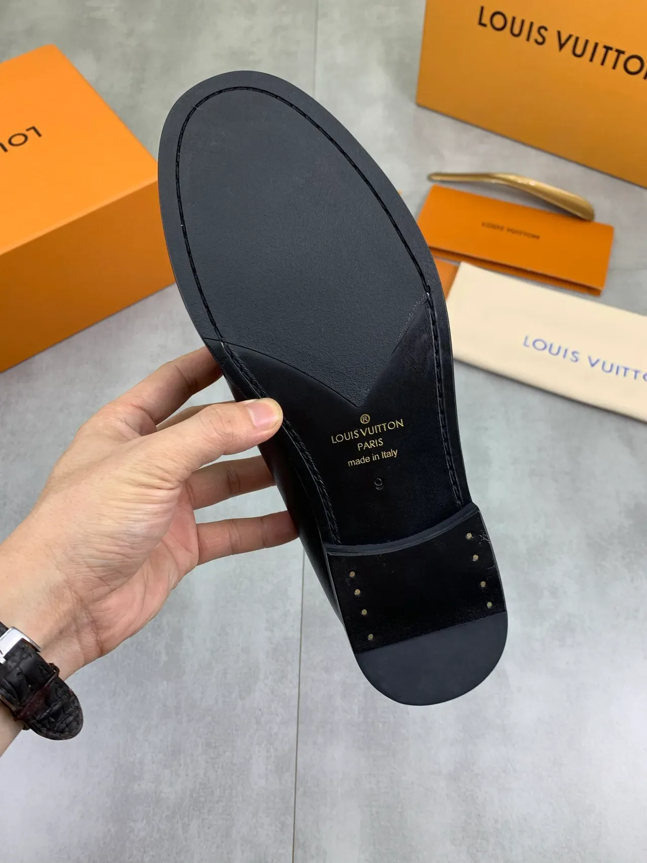 Louis Vuitton Black Beige Two-Tone Leather Metal Twist-Lock Strap Loafer 3
