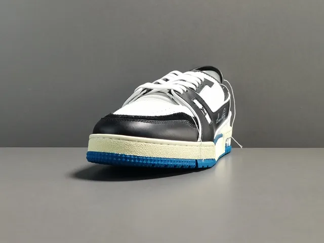 Louis Vuitton Black Blue Layered Leather And Synthetic Upper Cursive Signature Detail Lifestyle Sneakers 15