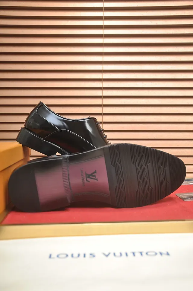Louis Vuitton Black Glossy Cap-Toe Oxford Shoes 3