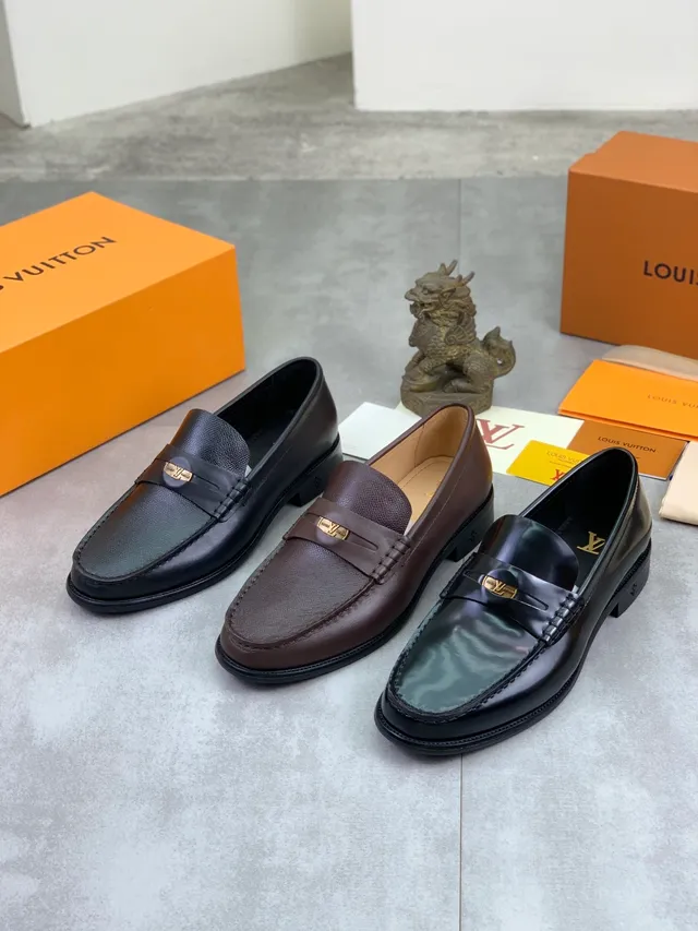 Louis Vuitton Black Gold Pebbled Leather Metal LV Buckle Strap Loafer 2