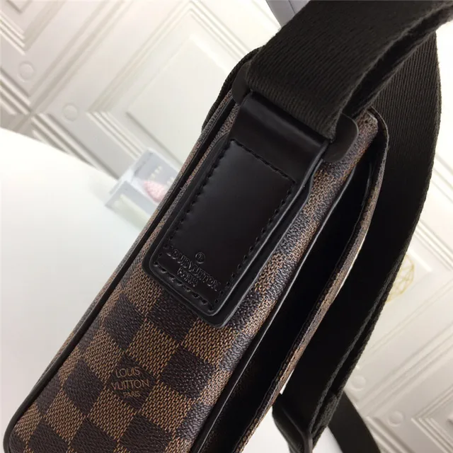 路易威登黑色灰色Damier Graphite Canvas可调节织带信使包 5