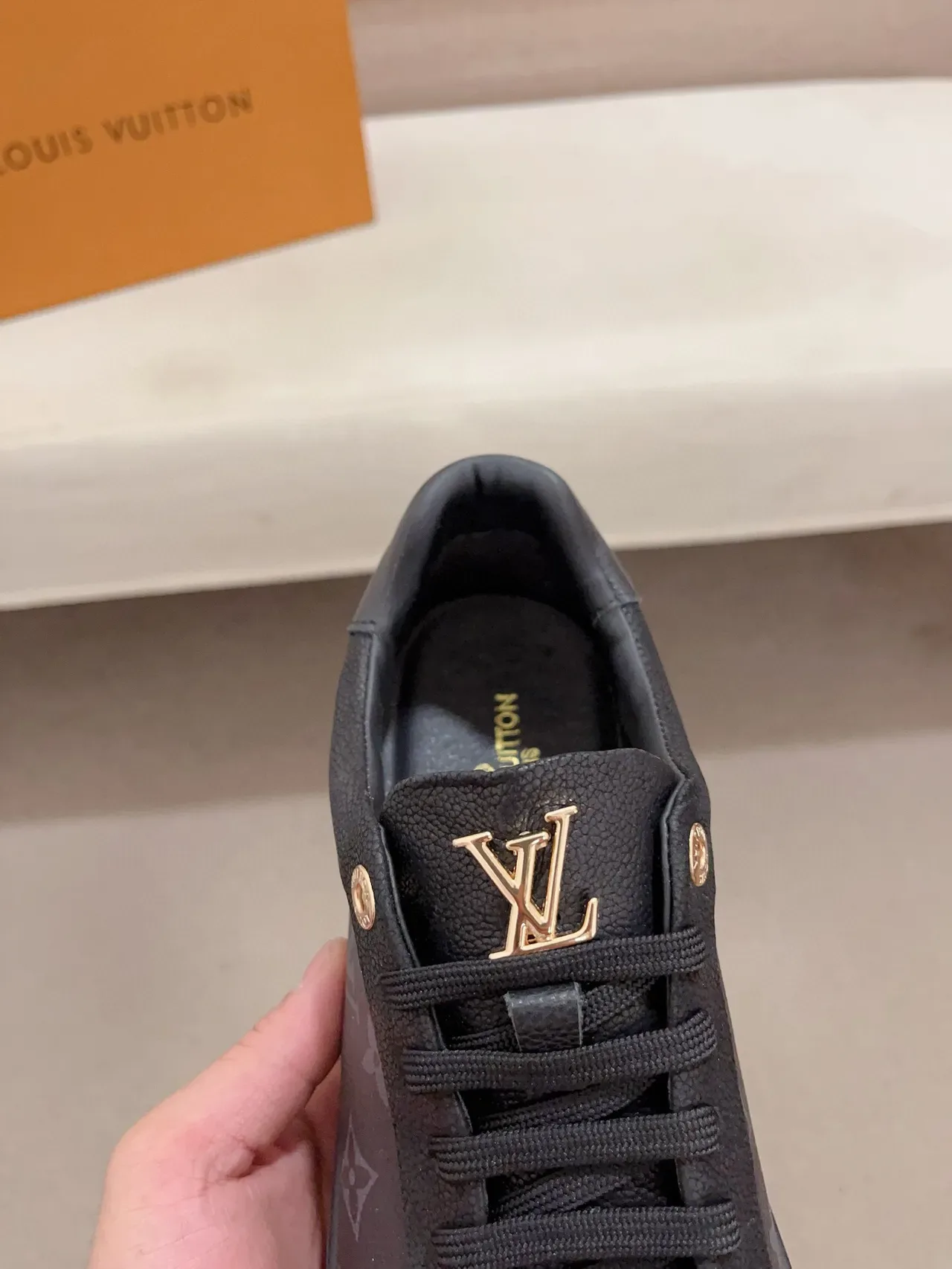 Louis Vuitton Noir Monogram Toile Cuir Embout d'Achille baskets lifestyle 6