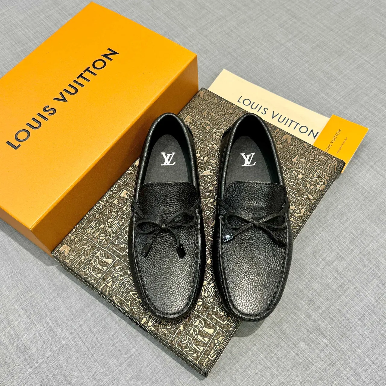 Louis Vuitton Black Pebbled Leather Knotted Strap Loafer 6