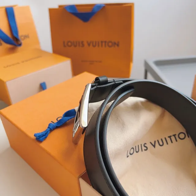 Louis Vuitton Black Silver Smooth Rectangular Buckle Leather Belt 8