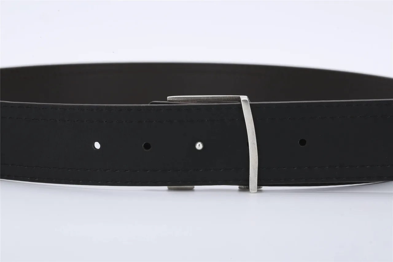 Louis Vuitton Black Silver Textured Grain Interlocking LV Monogram Buckle Leather Belt 3