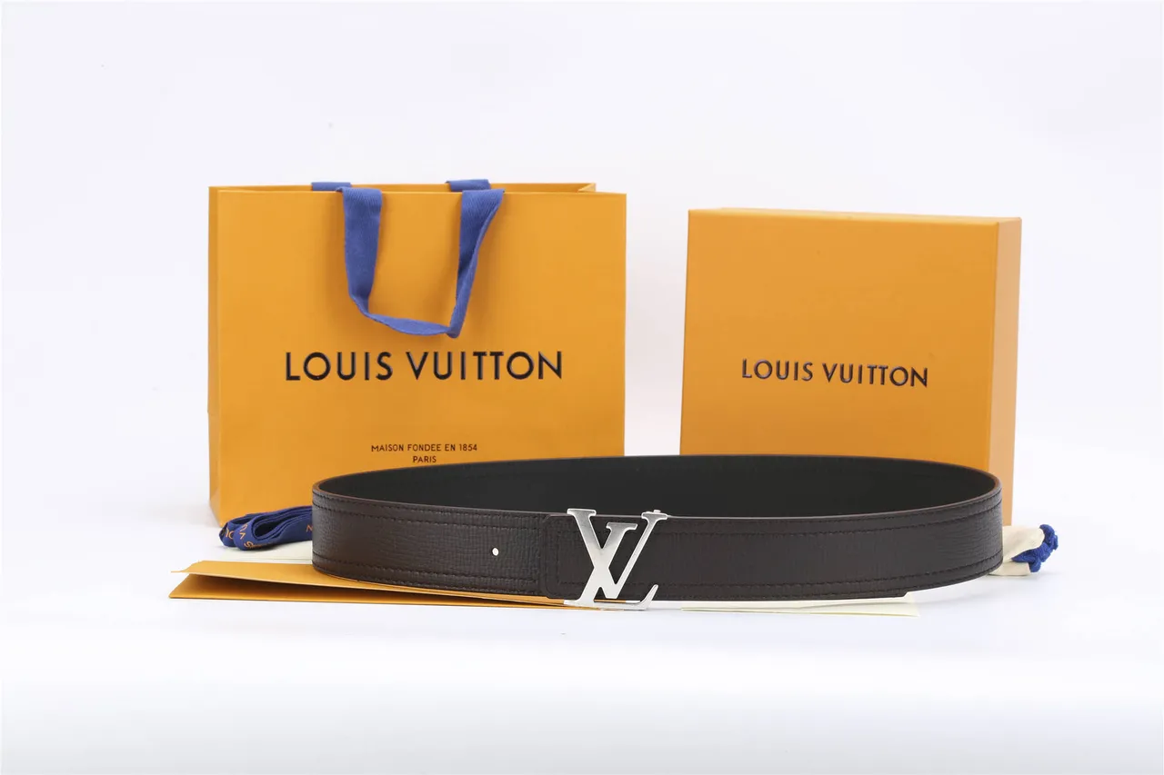 Louis Vuitton Black Silver Textured Grain Interlocking LV Monogram Buckle Leather Belt 9