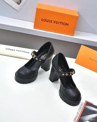 Louis Vuitton Chaussures Mary Jane à boucle étoile noire 6