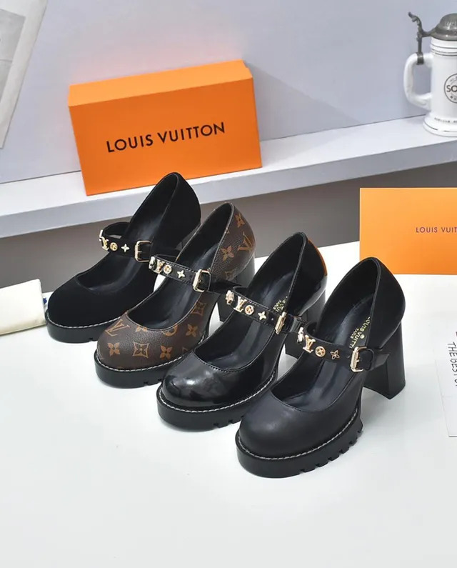 Louis Vuitton Chaussures Mary Jane à boucle étoile noire 8
