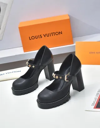 Louis Vuitton Chaussures Mary Jane à boucle étoile noire 9
