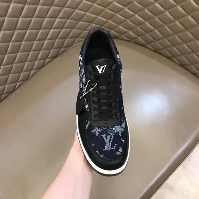 Louis Vuitton Black White Low-Top Leather And Jacquard Textile Upper Lifestyle Sneakers 4