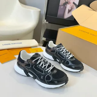 Louis Vuitton أسود أبيض بناء متعدد الألواح مونوغرام قماش لمسات سنيكرز كثيف