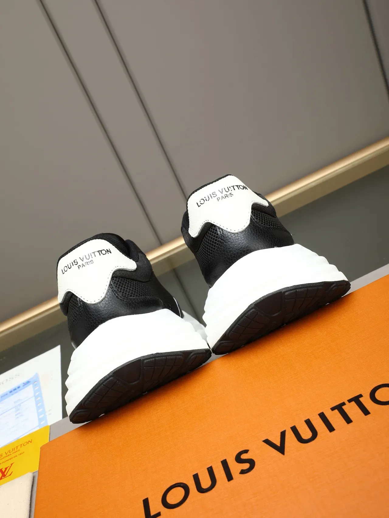 Louis Vuitton Black White Oversized Midsole Mesh And Leather Upper Chunky Sneakers 4