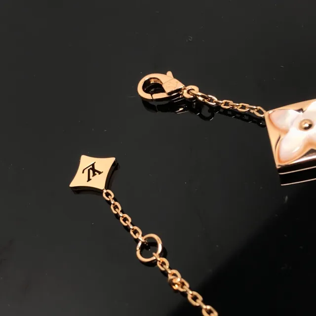 Louis Vuitton Blossom Bracelet Oro Rosa Motivo Floral Blanco Pulsera 3